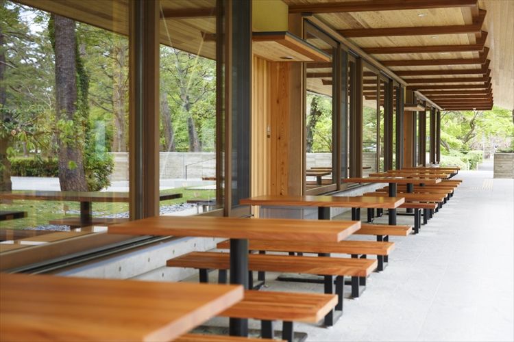 漫步于绿意盎然的京都御苑——“中立卖休憩所”    