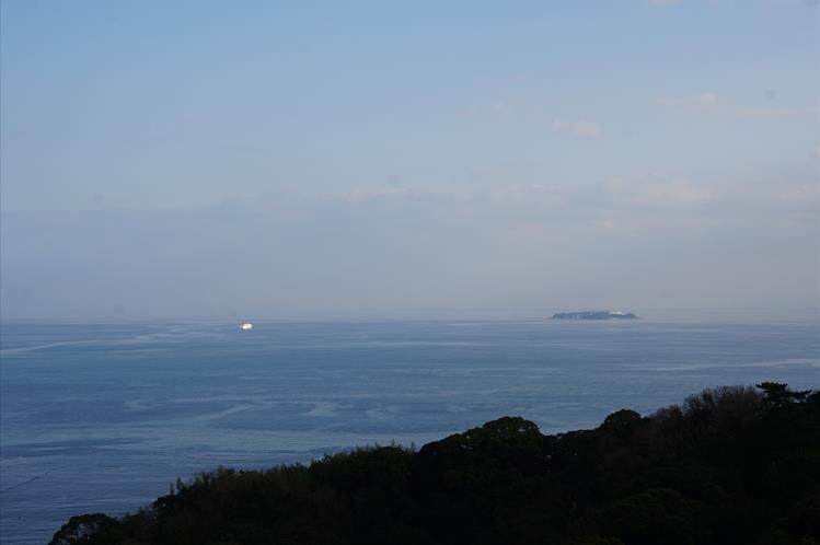 眺望热海海景“月之路”，享受伊豆山温泉“ATAMI”