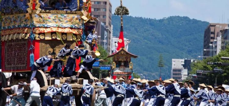 傲慢的京都？自卑的京都？ ——专访《厌恶京都》作者井上章一