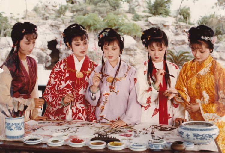 中国传统色和日本传统色之间，是什么关系？