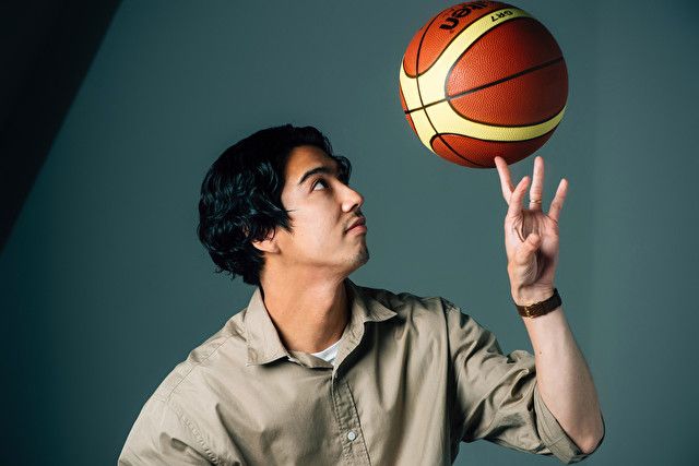 贺来贤人专访:摘掉头衔,告别焦躁不安的20多岁 贺来贤人专访:摘掉头衔,告别焦躁不安的20多岁