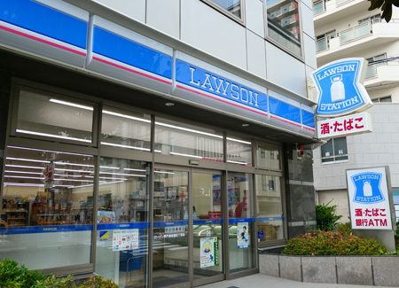 日本罗森便利店推行的“一人值班”制,是技术的进步还是剥削的深渊 日本罗森便利店推行的“一人值班”制,是技术的进步还是剥削的深渊