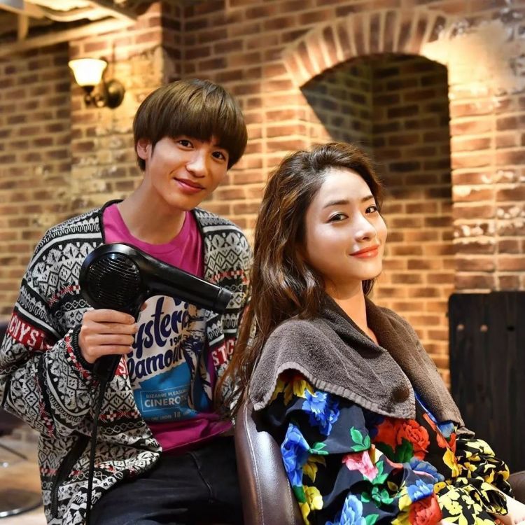 第一次不想和石原里美穿得一样……