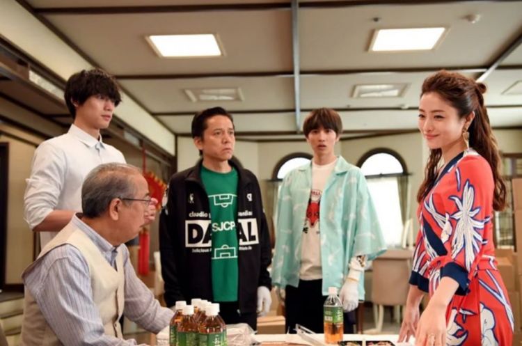 第一次不想和石原里美穿得一样……