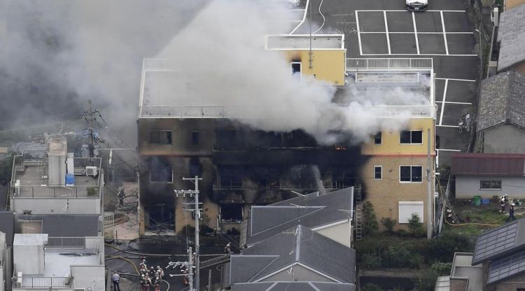 京都动画制作遭人为纵火，已确认33人死亡