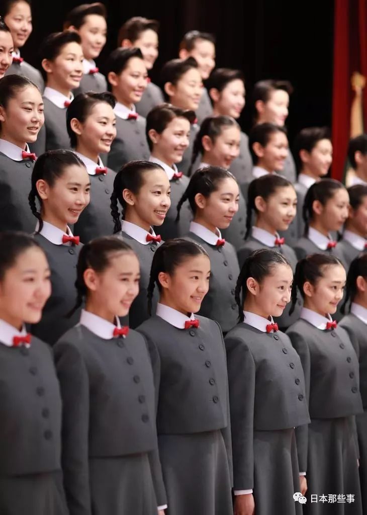 日本最强的女子天团,又出了一位掰弯网友的大佬! 日本最强的女子天团,又出了一位掰弯网友的大佬!