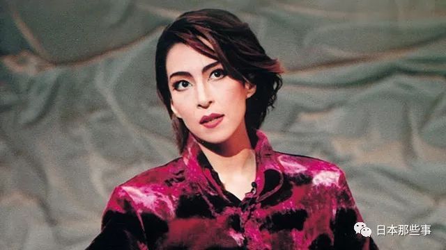 日本最强的女子天团,又出了一位掰弯网友的大佬! 日本最强的女子天团,又出了一位掰弯网友的大佬!