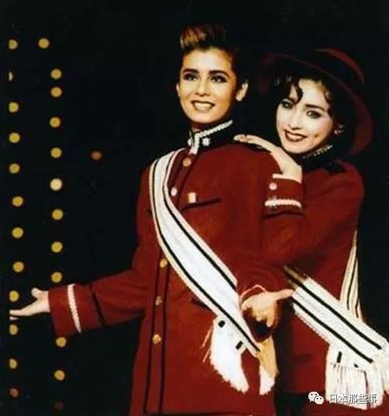 日本最强的女子天团,又出了一位掰弯网友的大佬! 日本最强的女子天团,又出了一位掰弯网友的大佬!