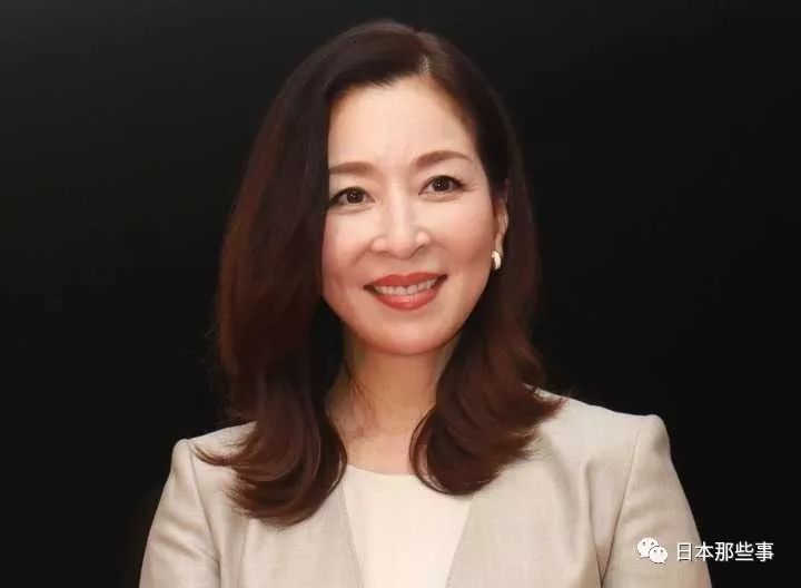 日本最强的女子天团,又出了一位掰弯网友的大佬! 日本最强的女子天团,又出了一位掰弯网友的大佬!