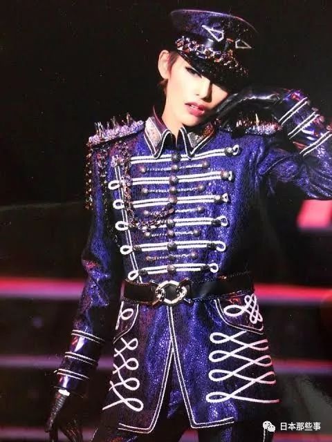 日本最强的女子天团,又出了一位掰弯网友的大佬! 日本最强的女子天团,又出了一位掰弯网友的大佬!