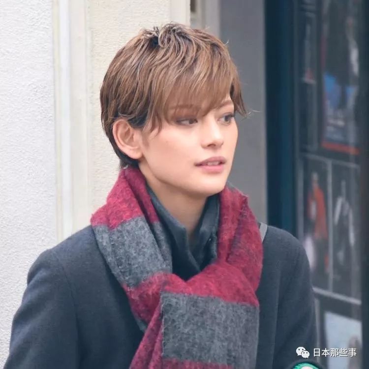 日本最强的女子天团,又出了一位掰弯网友的大佬! 日本最强的女子天团,又出了一位掰弯网友的大佬!