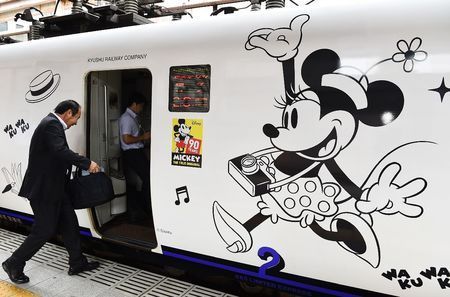 JR九州长崎线的“米奇列车”开始运行 JR九州长崎线的“米奇列车”开始运行