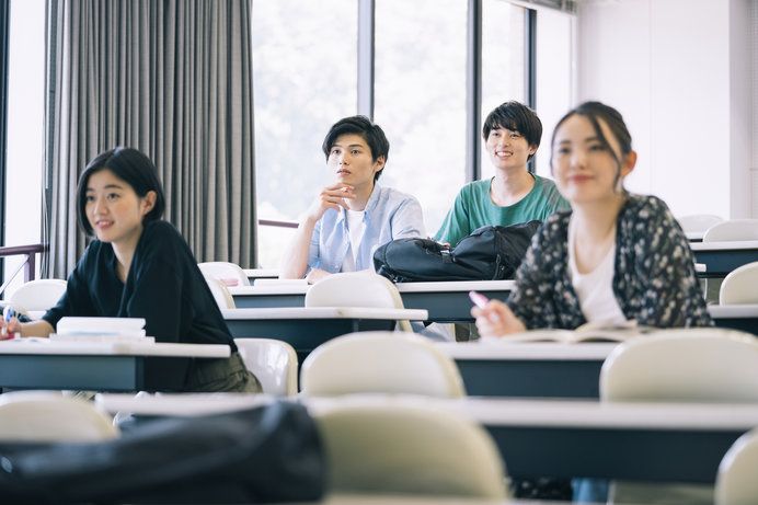 为什么日本的外国留学生更愿意选择在便利店打工? 为什么日本的外国留学生更愿意选择在便利店打工?