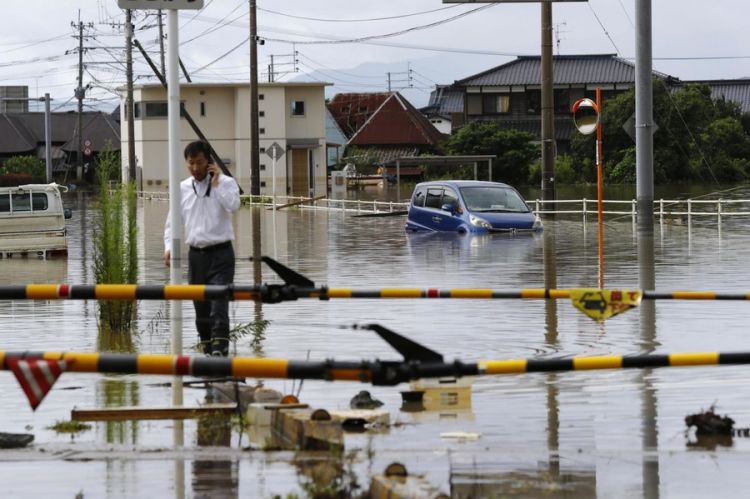 日本九州豪雨致3人死亡 超过1900人避难