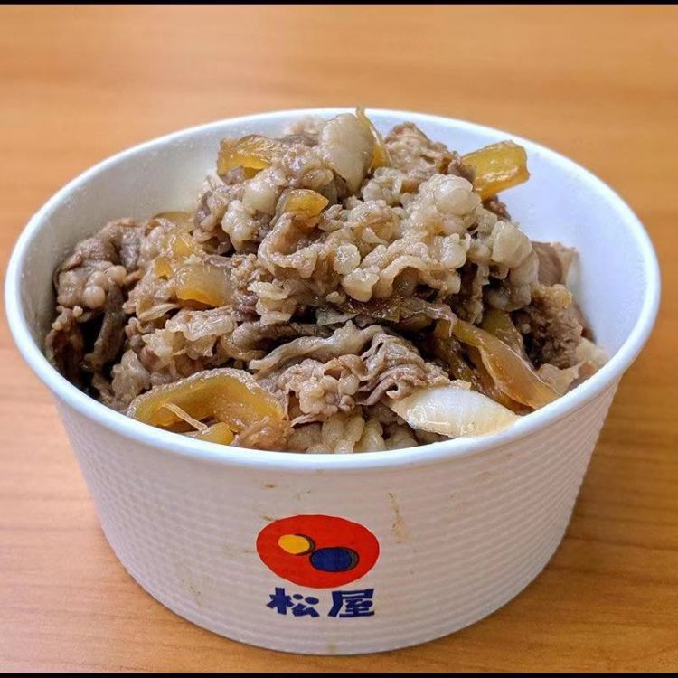 牛肉饭起家的吉野家竟然”不要牛肉“！日本快餐连锁店的菜单新变化
