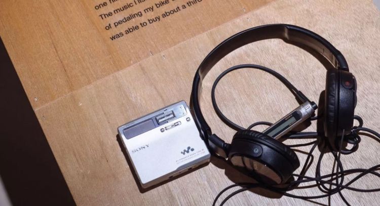 为纪念索尼Walkman诞生40周年，全新款Walkman重磅上市!