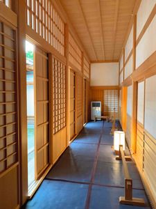 名古屋城本丸御殿2处柱子遭游客刻字,不可修复! 名古屋城本丸御殿2处柱子遭游客刻字,不可修复!