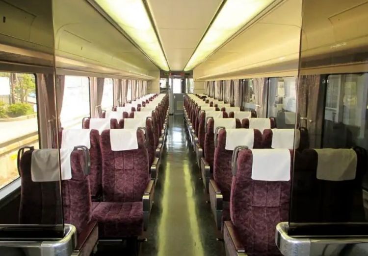 为什么十年来日本“饭田线秘境站号列车”一直人气不减？