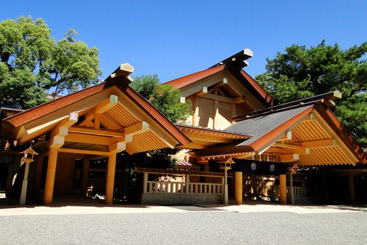 原来这里才是日本人心里最值得去的神社啊...