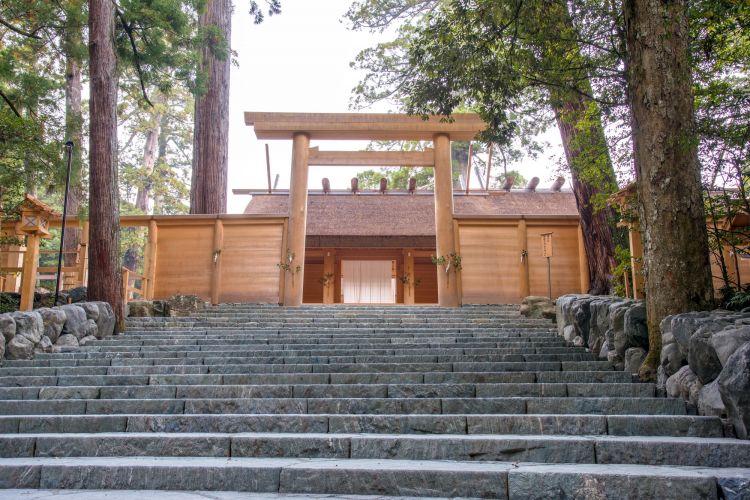 原来这里才是日本人心里最值得去的神社啊...