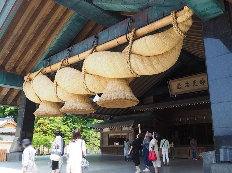 原来这里才是日本人心里最值得去的神社啊...