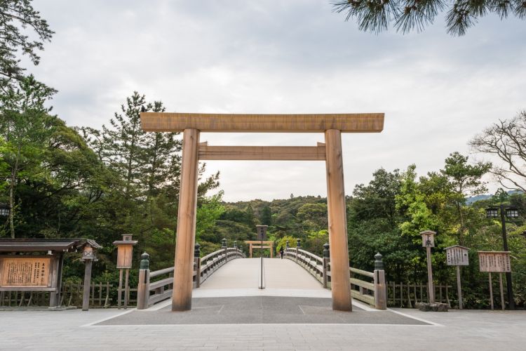 原来这里才是日本人心里最值得去的神社啊... 原来这里才是日本人心里最值得去的神社啊...