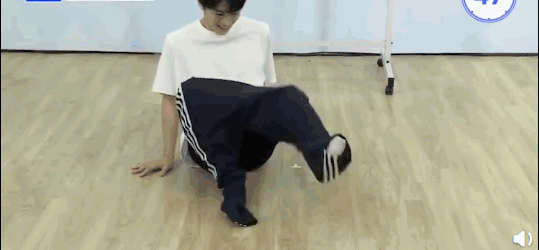 这99个岛国男生，是我最近的快乐源泉