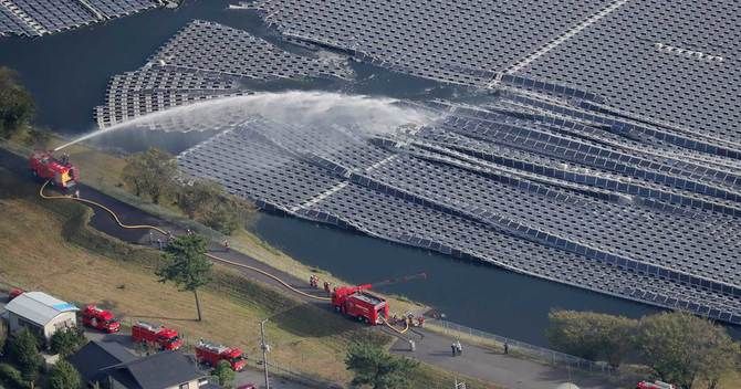 日本最大水上太阳能发电厂失火，新能源产业再碰壁