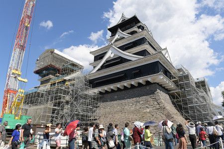 灾后的熊本城,首次对外开放 灾后的熊本城,首次对外开放