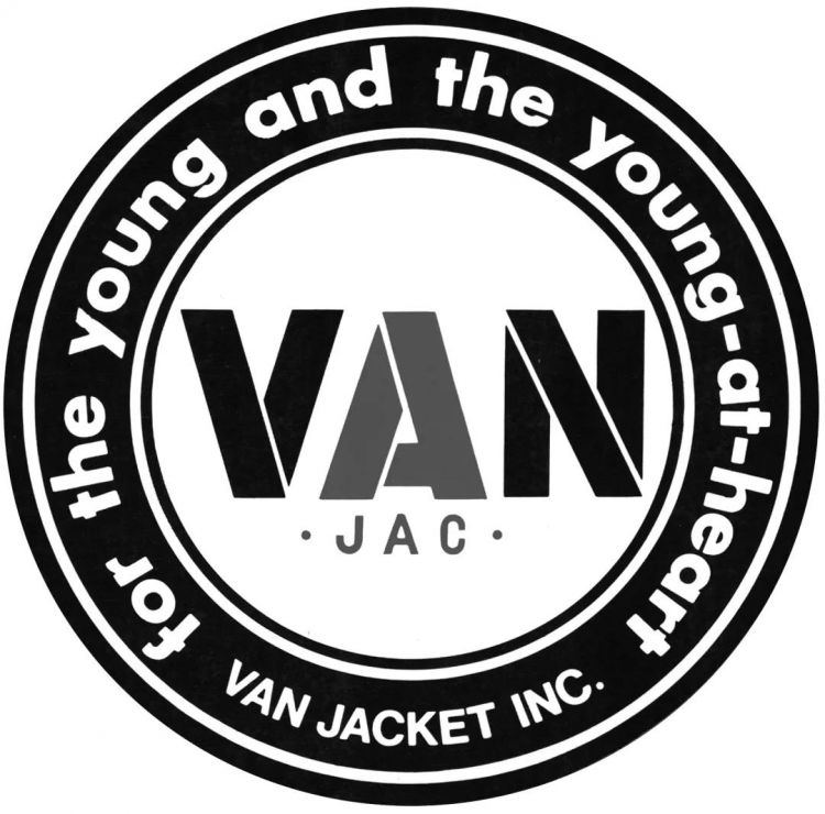 每个时髦人的衣柜，都得感谢他“把人气到住院”的设计