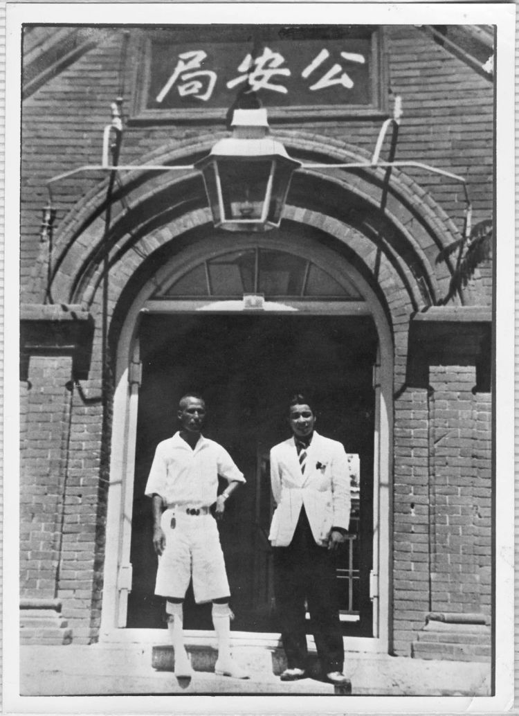 每个时髦人的衣柜，都得感谢他“把人气到住院”的设计