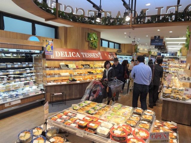 Seven &I Holdings公司将兴建新型食品超市，有望开创零售行业新业态