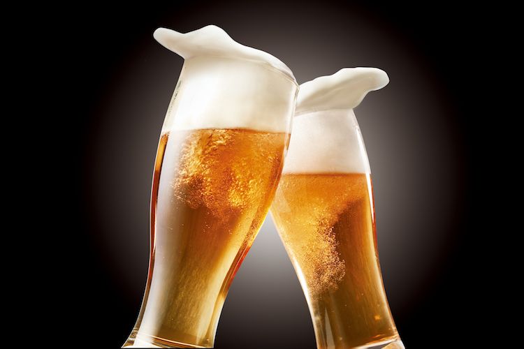橄榄球世界杯:各大品牌啤酒决战之巅,冠军究竟花落谁家 橄榄球世界杯:各大品牌啤酒决战之巅,冠军究竟花落谁家