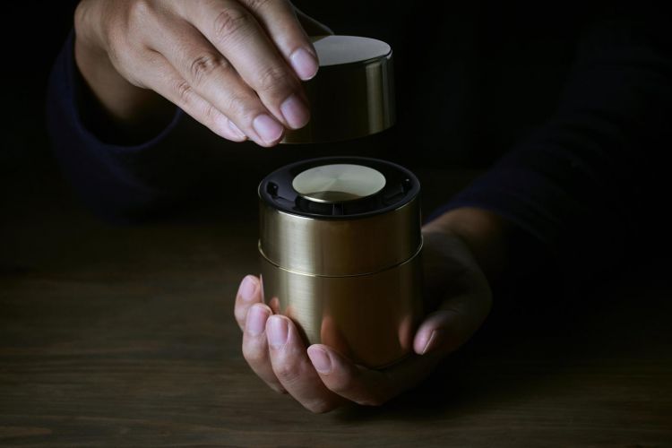 松下与京都手工制茶罐老店合作，发布“响筒”无线蓝牙音箱