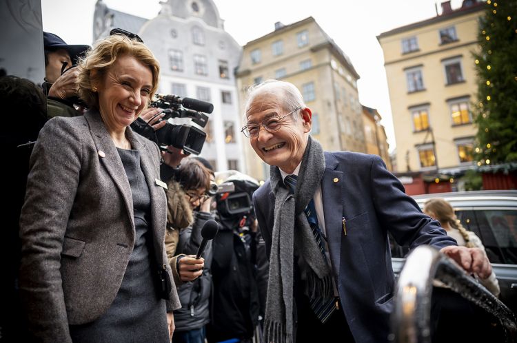 日本每年都出诺奖获得者，但读博搞科研人数却在不断减少？