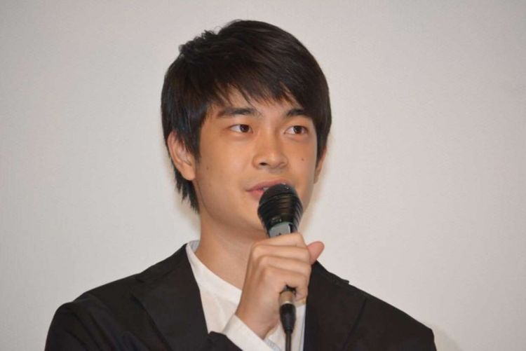 松重丰即将出演《ドラマW父亲和儿子的地下偶像》扮演制片人   