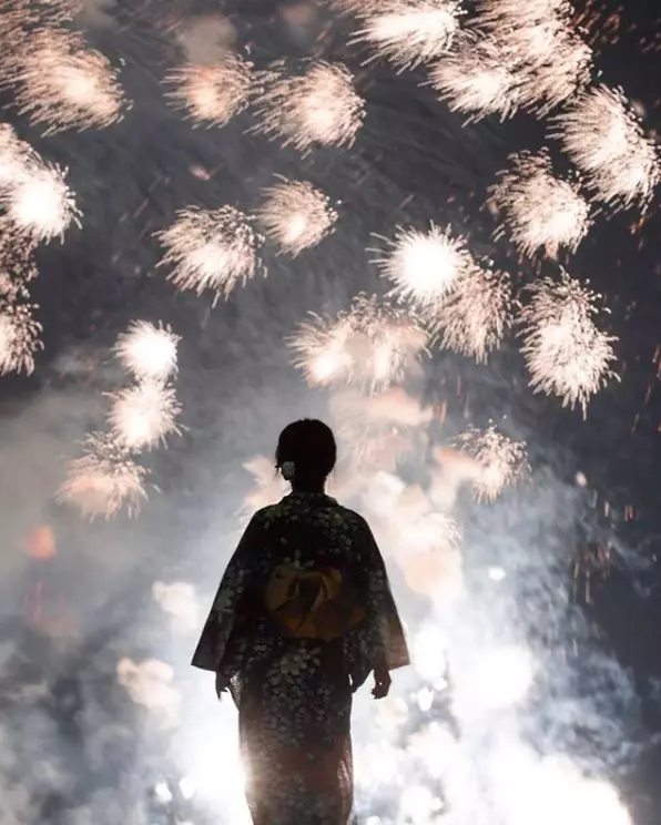 日本摄影师花九年时间为妻子拍摄大片，这是什么神仙爱情啊！