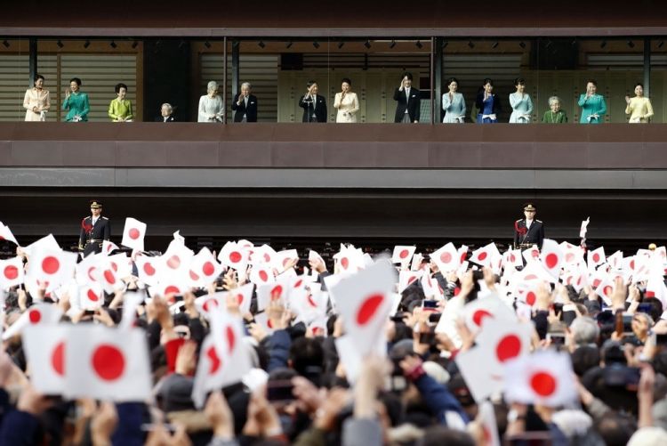 为避免民众大规模聚会，日本天皇宣布取消庆生