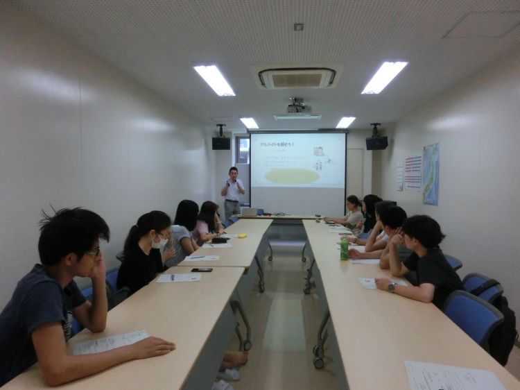 长崎留学生支援中心在长崎大学、长崎短期大学举办商务日语讲座