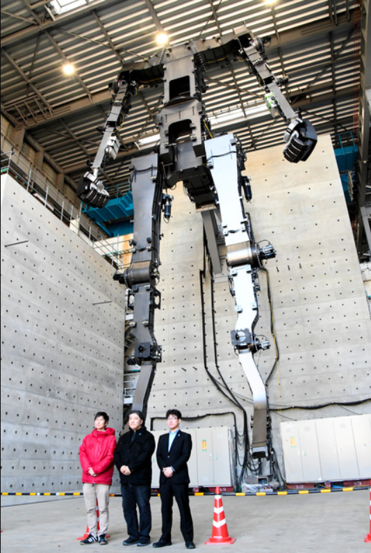 日本制作18米全尺寸可动高达模型，纪念《机动战士高达》播出40周年