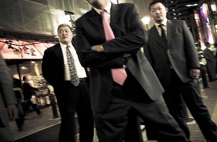 为什么日本黑帮火并不敢用喷子？