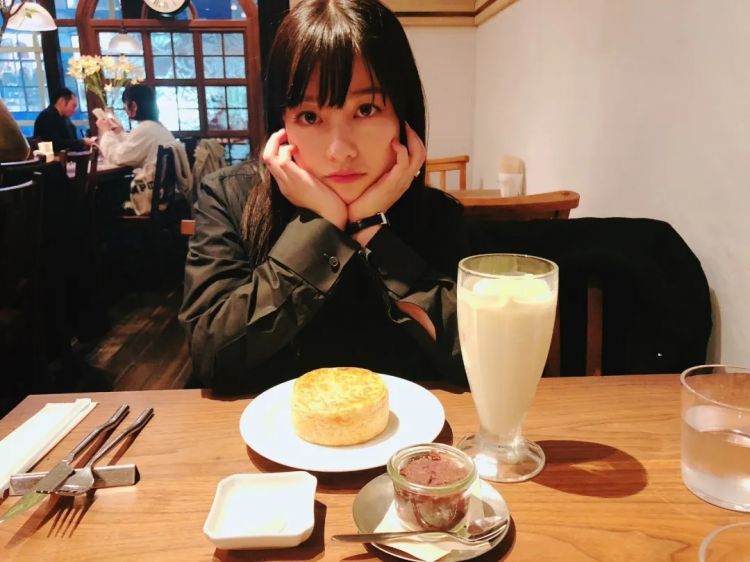 桥本环奈:美少女外表下的热血大叔之魂 桥本环奈:美少女外表下的热血大叔之魂