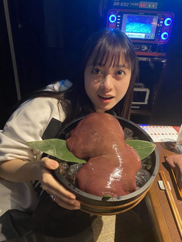 桥本环奈:美少女外表下的热血大叔之魂 桥本环奈:美少女外表下的热血大叔之魂