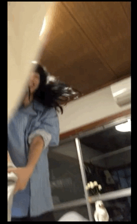 高级厌世脸的她，又又又亲自下场收割男神了？