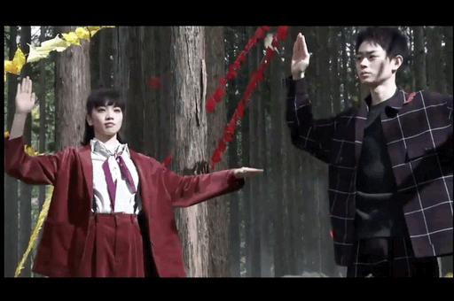 高级厌世脸的她，又又又亲自下场收割男神了？