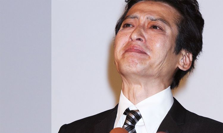 日本顶流爱豆退团后与女演员奉子成婚16年后发现孩子越长越像队友