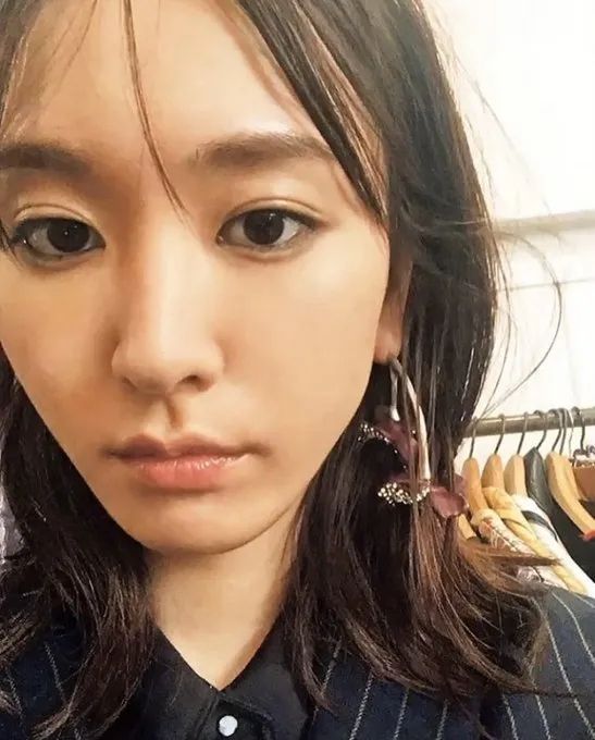 “如果你自拍很弱，请看看新垣结衣！”