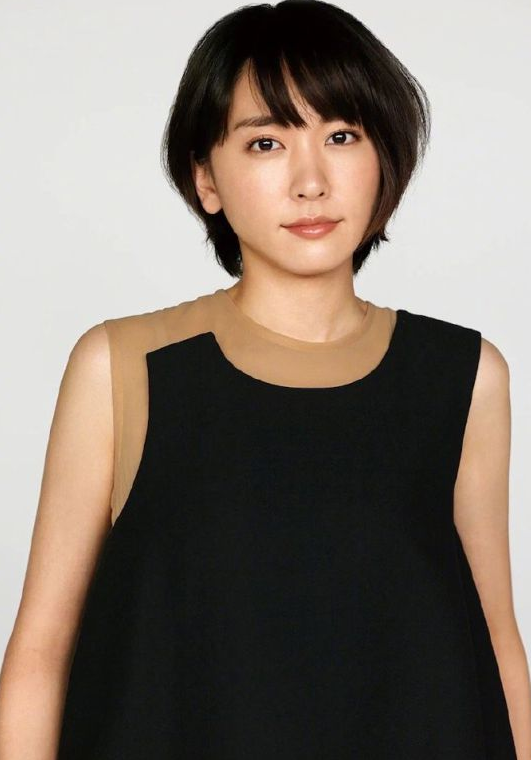 “如果你自拍很弱，请看看新垣结衣！”