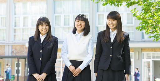 日本青少年追求男女平等，从脱下校服开始