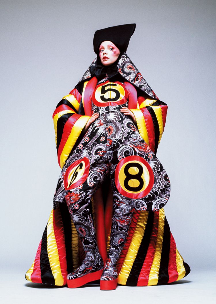 日本著名国际时装设计大师山本宽斋逝世享年76岁